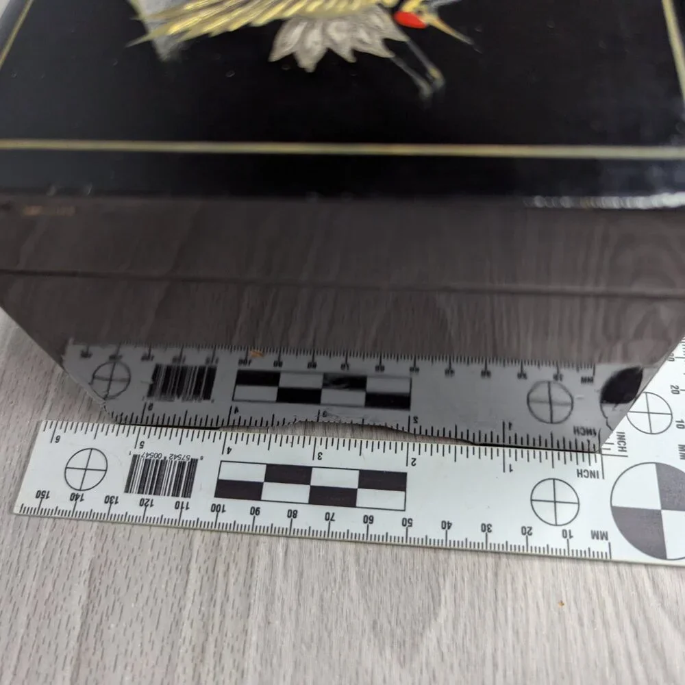 Vintage Betsons Original Japanese Hand Painted Wood Lacquered Lined Box w/Mirror